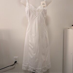 Vintage French Maid White Lace Full Slip Nightgown Made in Canada Size 36 NOS
